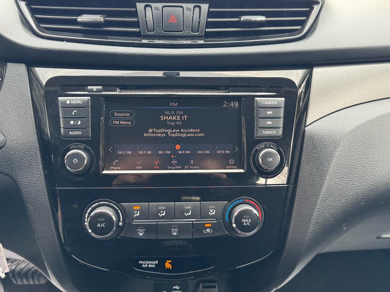 Nissan Rogue Sport  2019