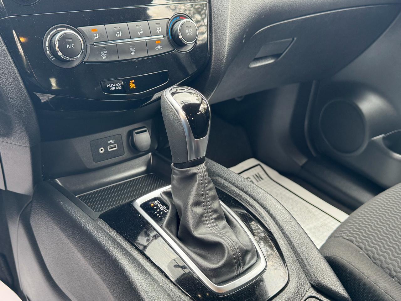 Nissan Rogue Sport  2019