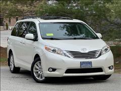 2017 Toyota Sienna 