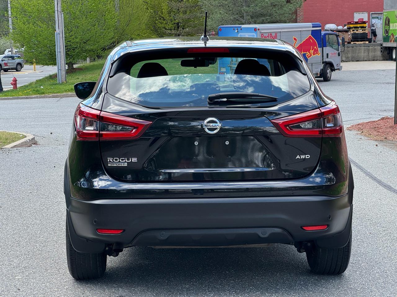 Nissan Rogue Sport  2020