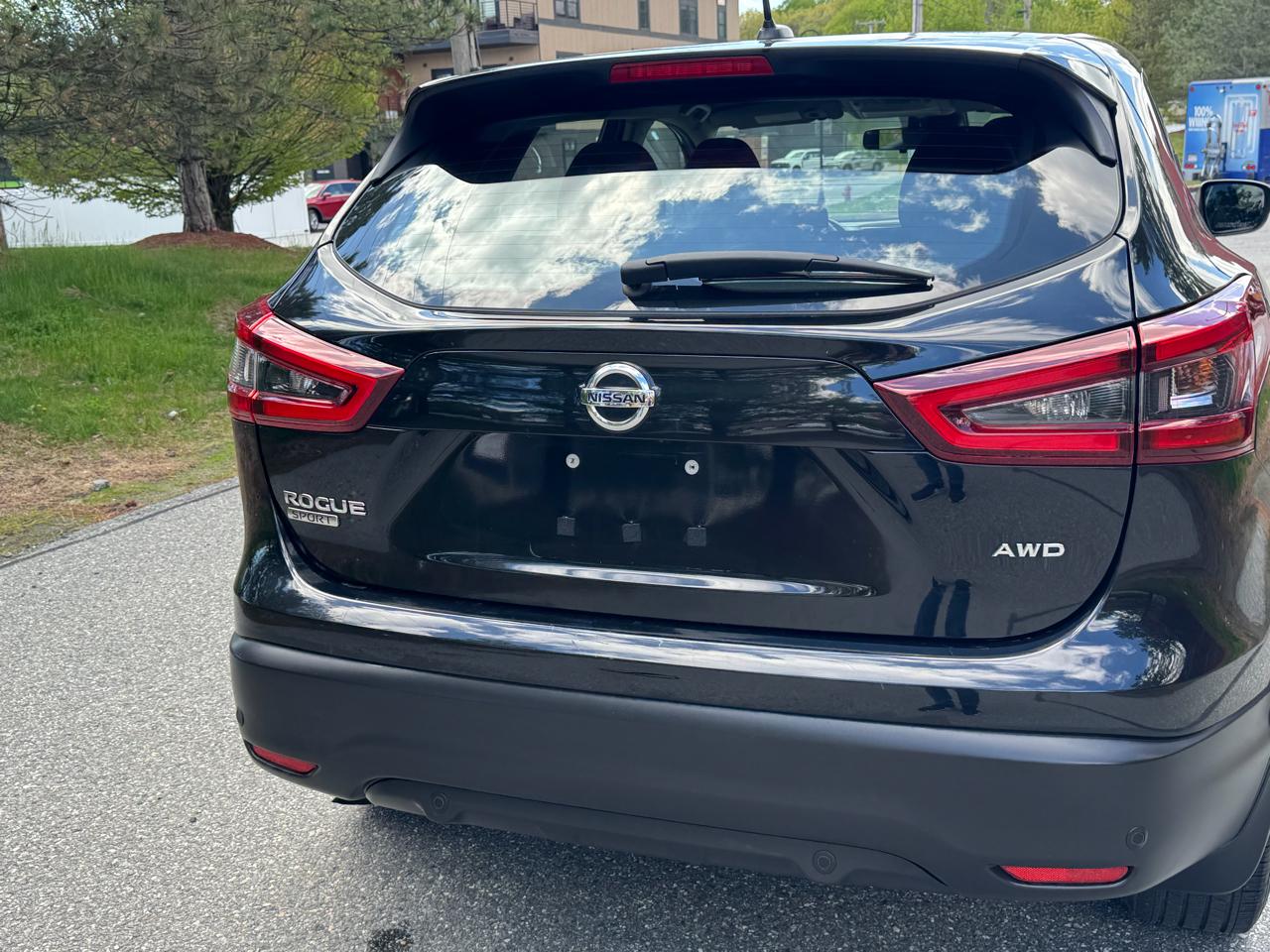 Nissan Rogue Sport  2020