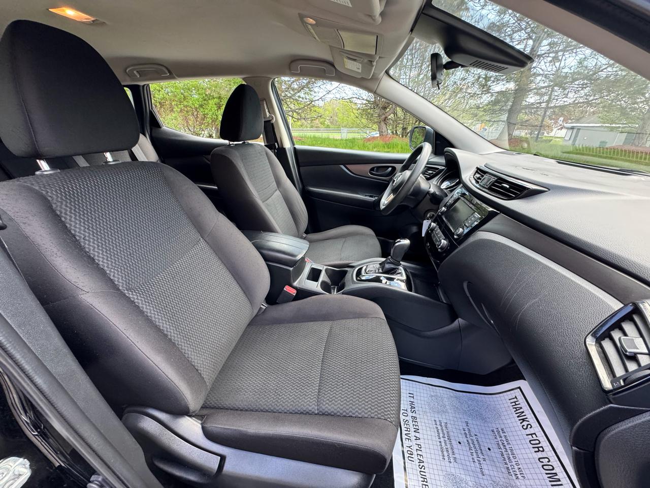 Nissan Rogue Sport  2020