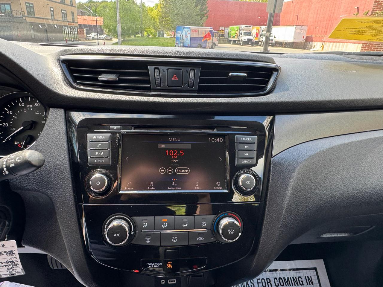 Nissan Rogue Sport  2020