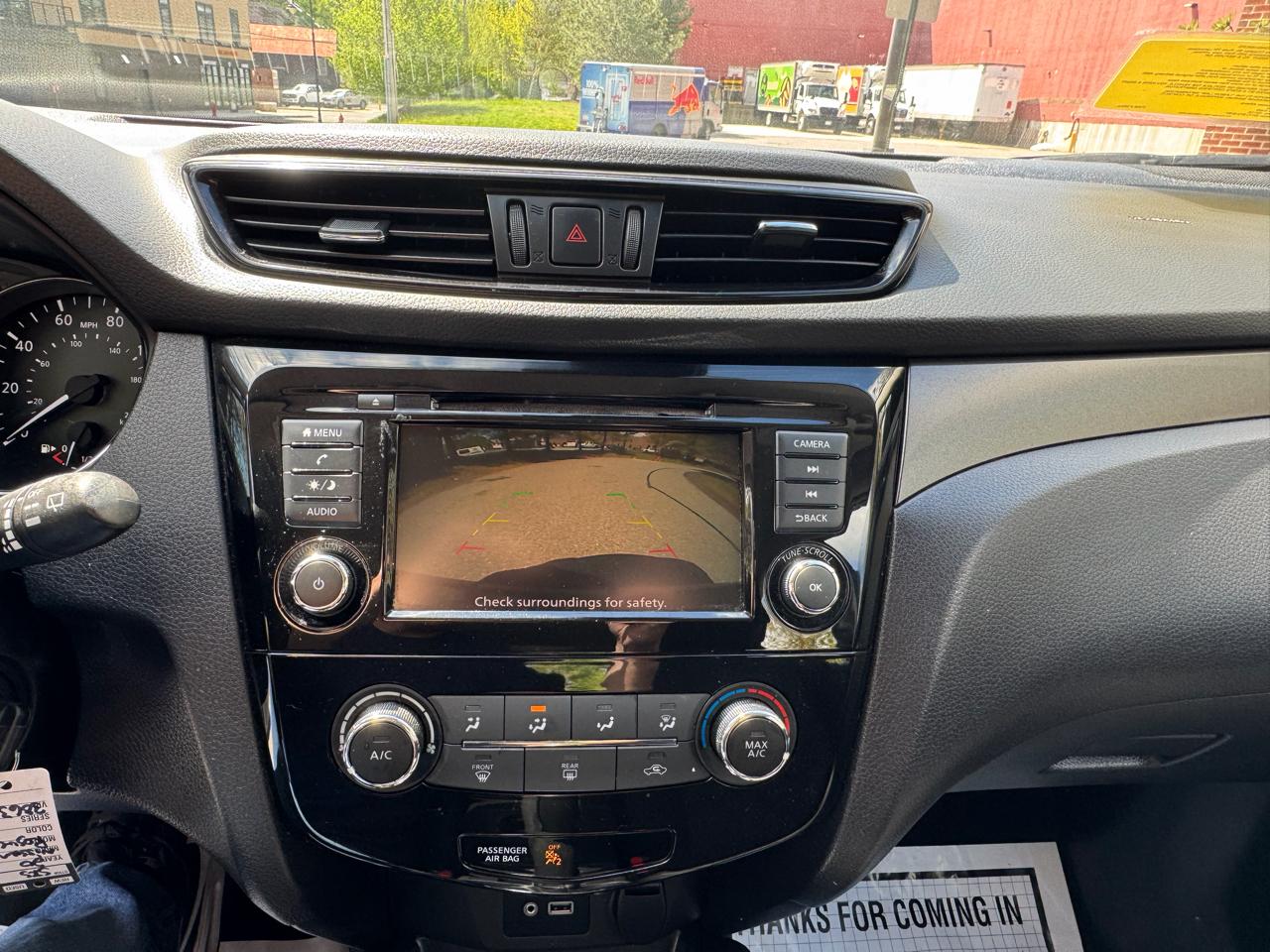 Nissan Rogue Sport  2020