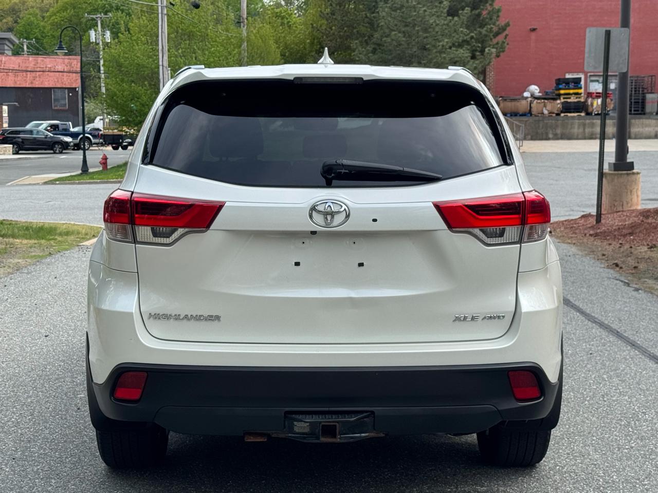 Toyota Highlander XLE V6 AWD (Natl) 2018