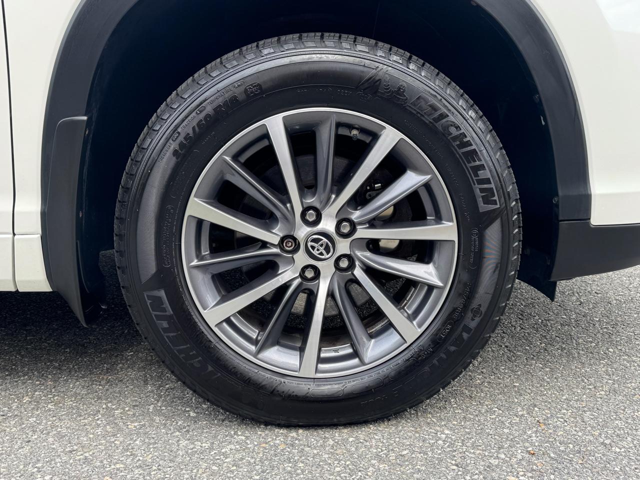 Toyota Highlander XLE V6 AWD (Natl) 2018