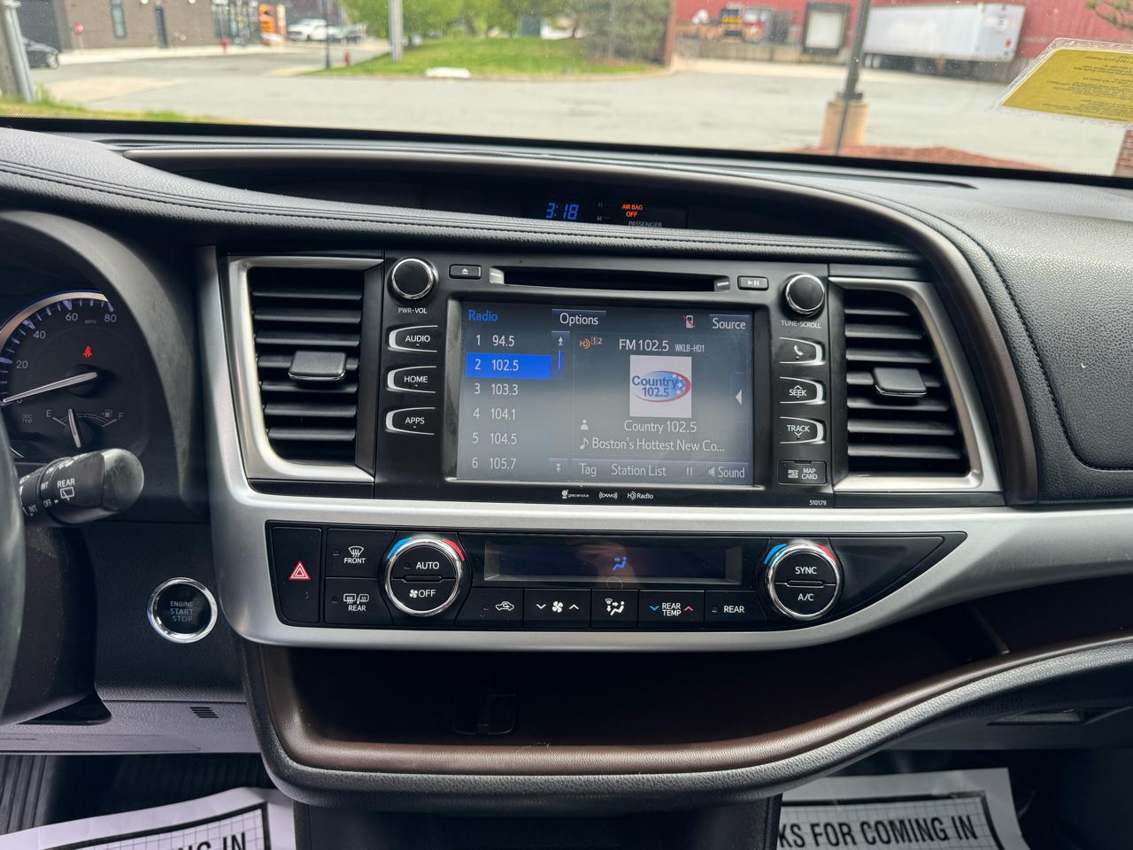 Toyota Highlander XLE V6 AWD (Natl) 2018