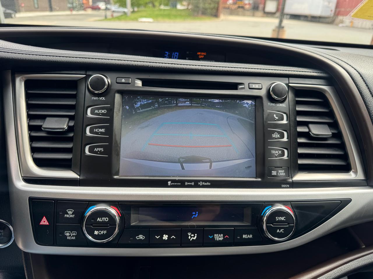 Toyota Highlander XLE V6 AWD (Natl) 2018