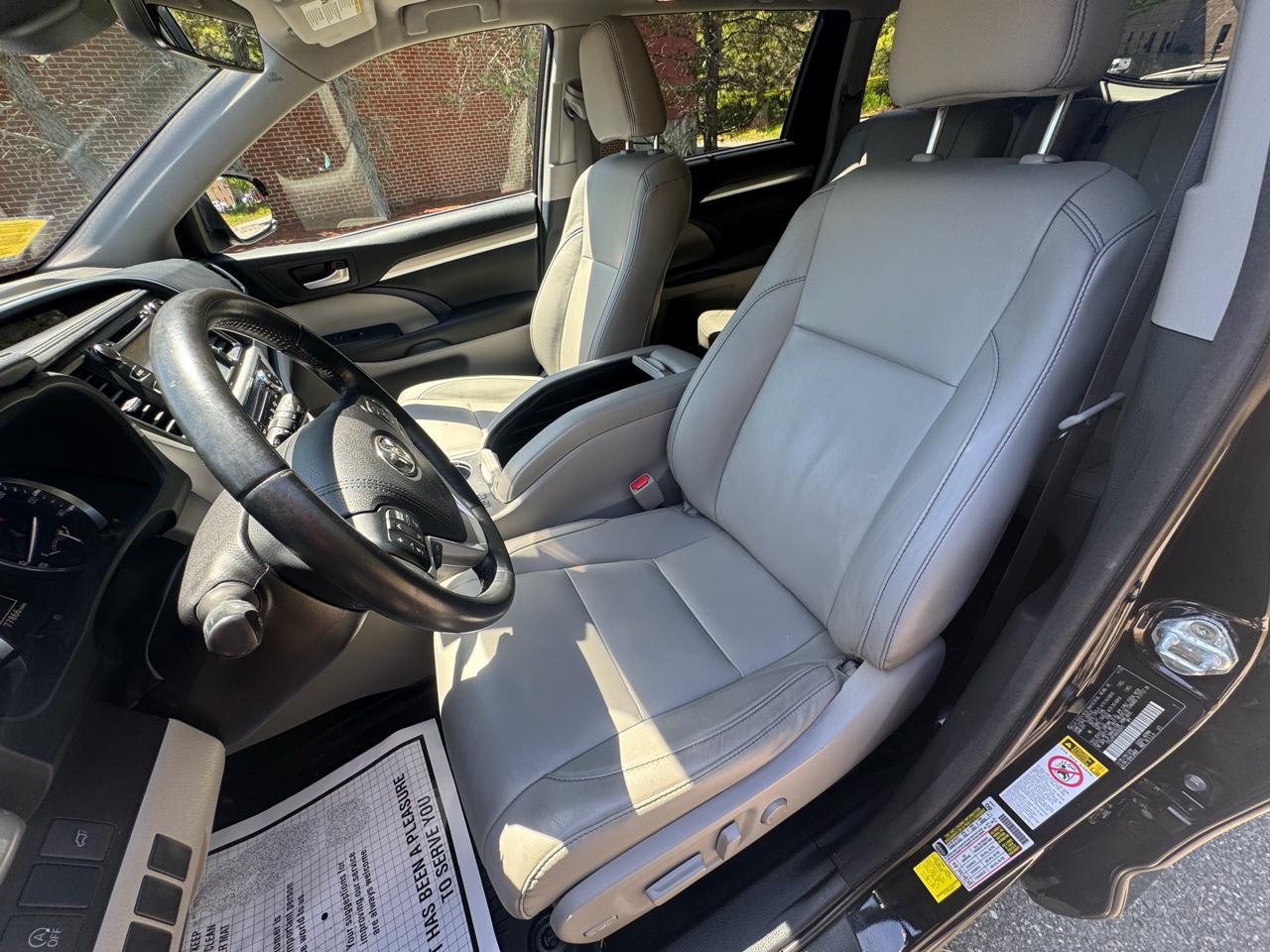 Toyota Highlander  2017