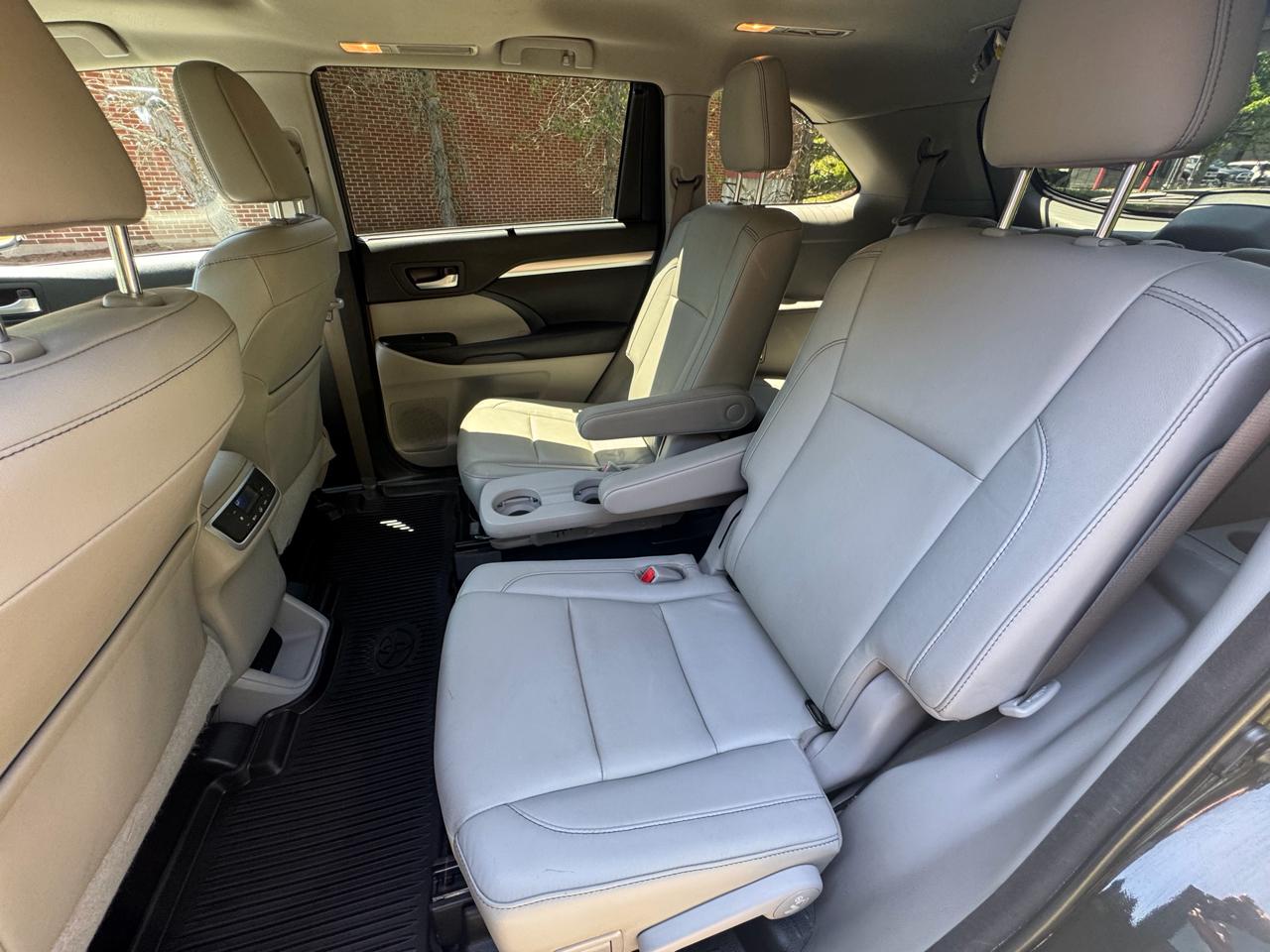 Toyota Highlander  2017