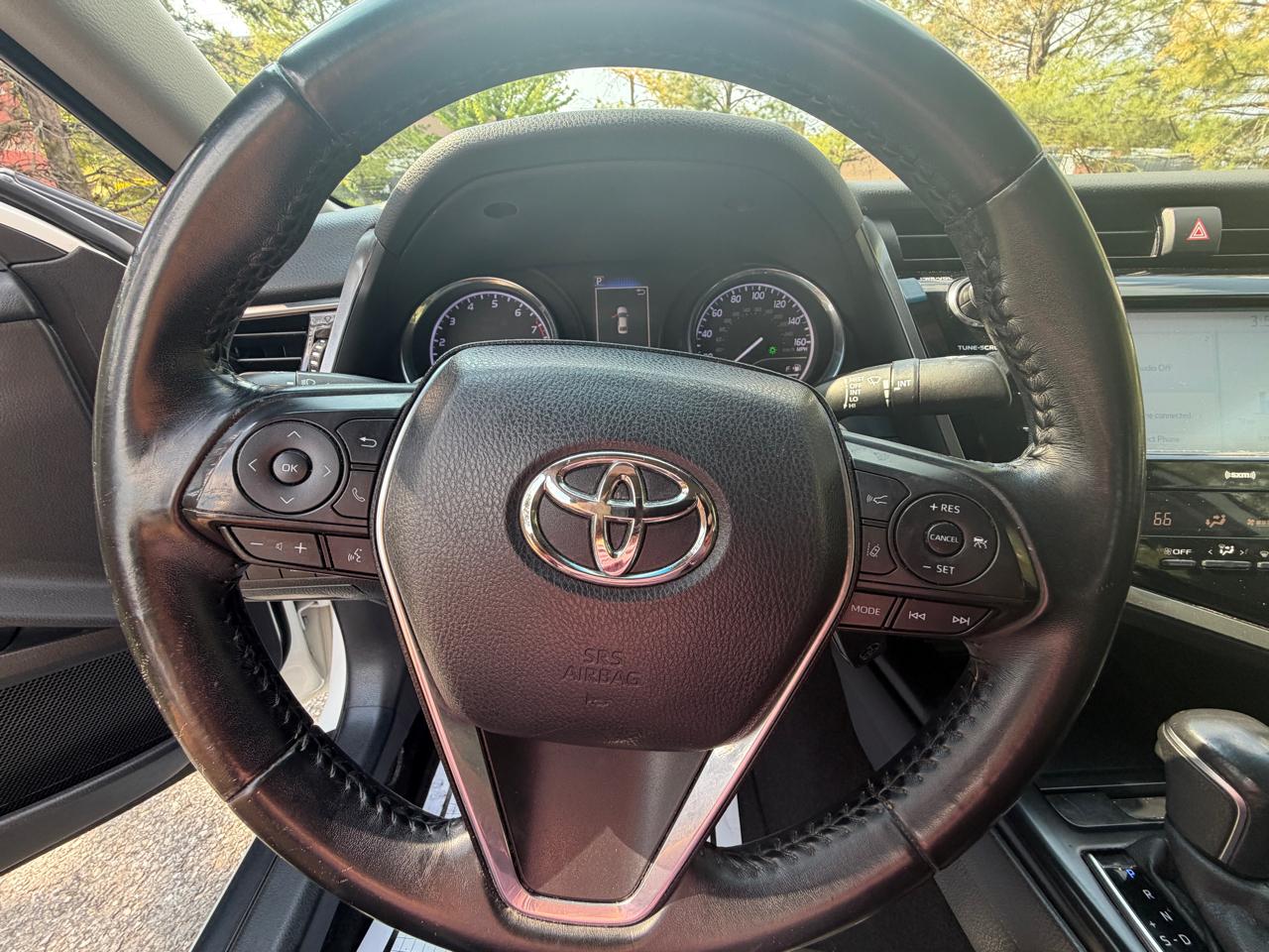 Toyota Camry SE Auto (Natl) 2020