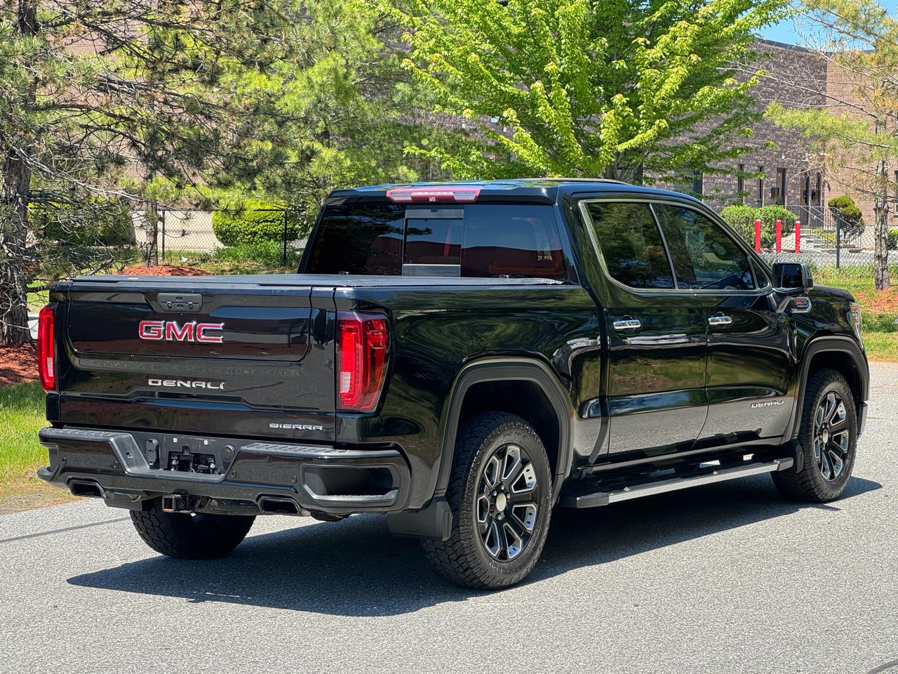 GMC Sierra 1500 4WD Crew Cab 147" Denali 2019