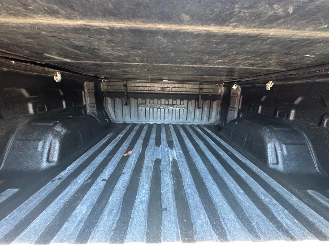 GMC Sierra 1500 4WD Crew Cab 147" Denali 2019