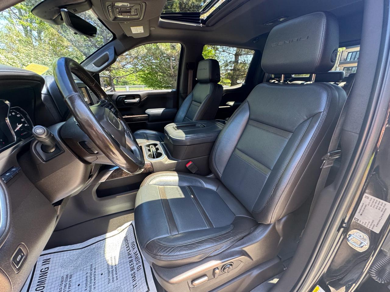 GMC Sierra 1500 4WD Crew Cab 147" Denali 2019