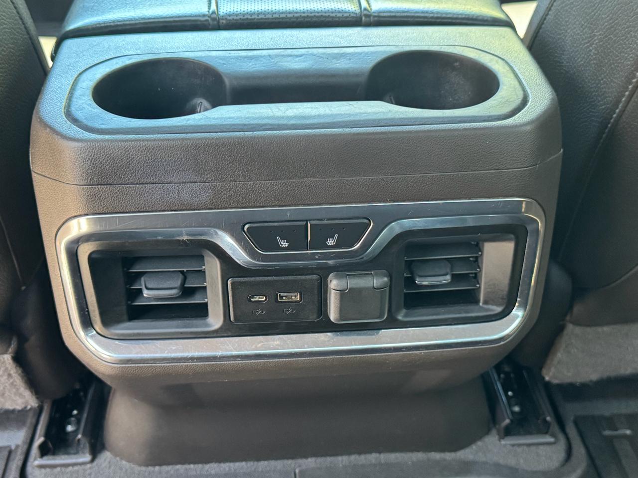 GMC Sierra 1500 4WD Crew Cab 147" Denali 2019