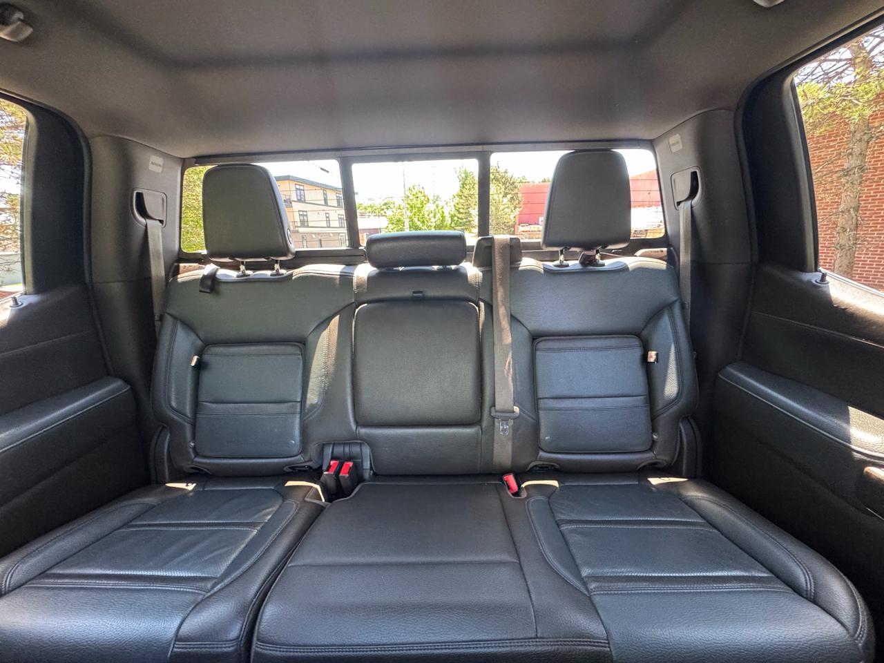GMC Sierra 1500 4WD Crew Cab 147" Denali 2019
