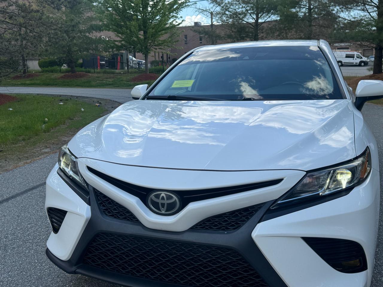 Toyota Camry SE Auto (Natl) 2020