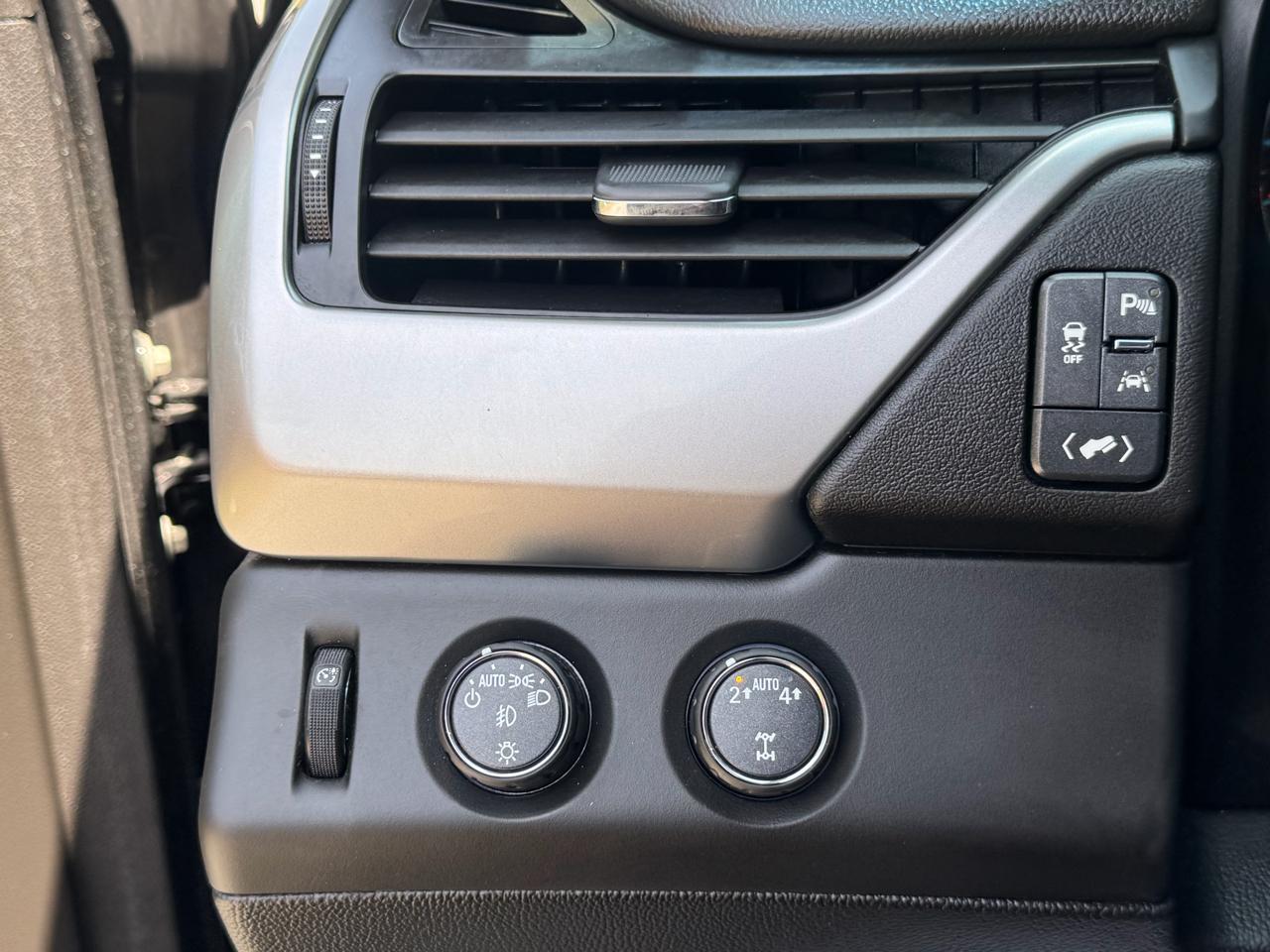 Chevrolet Tahoe  2018