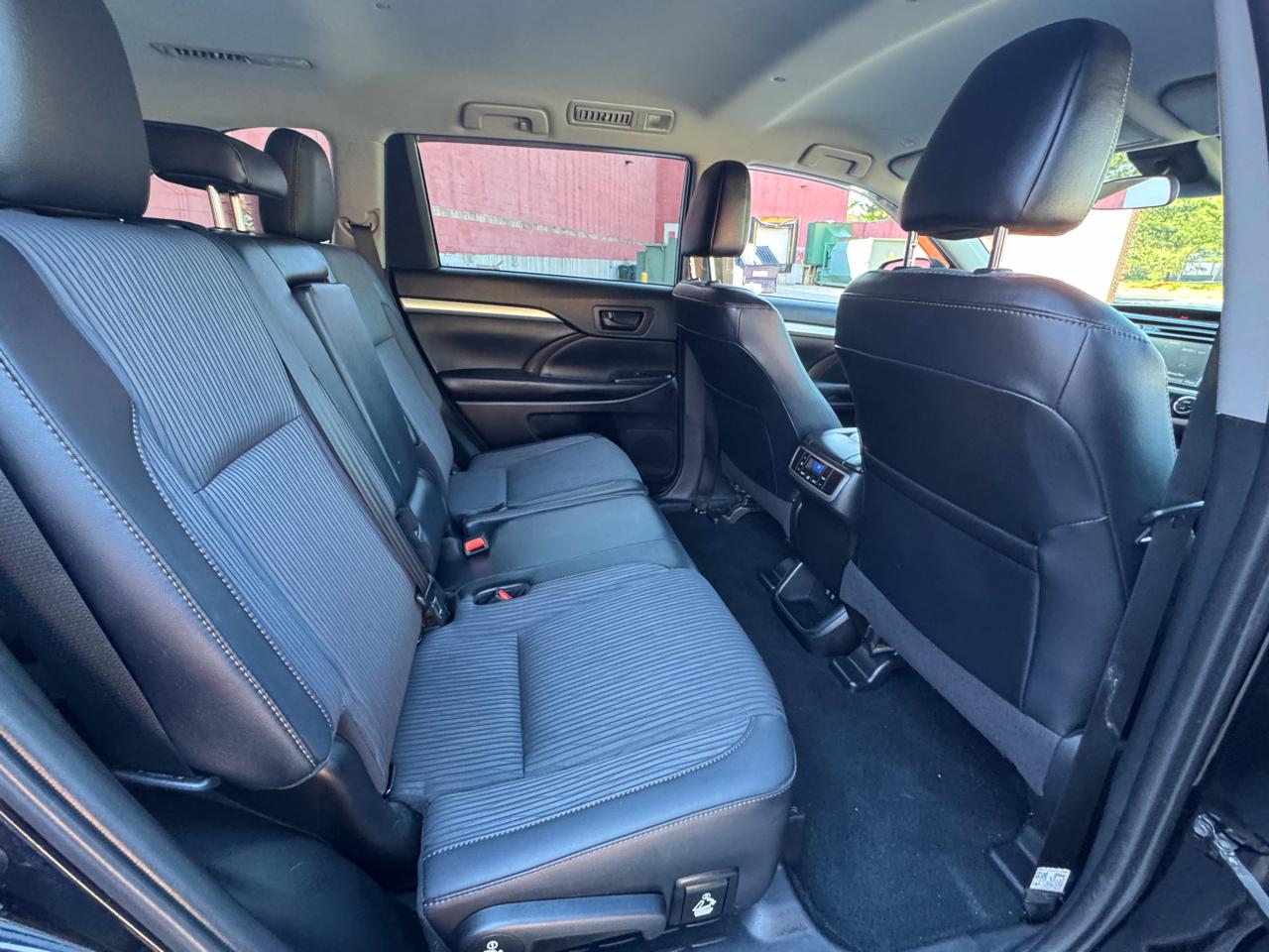 Toyota Highlander  2019