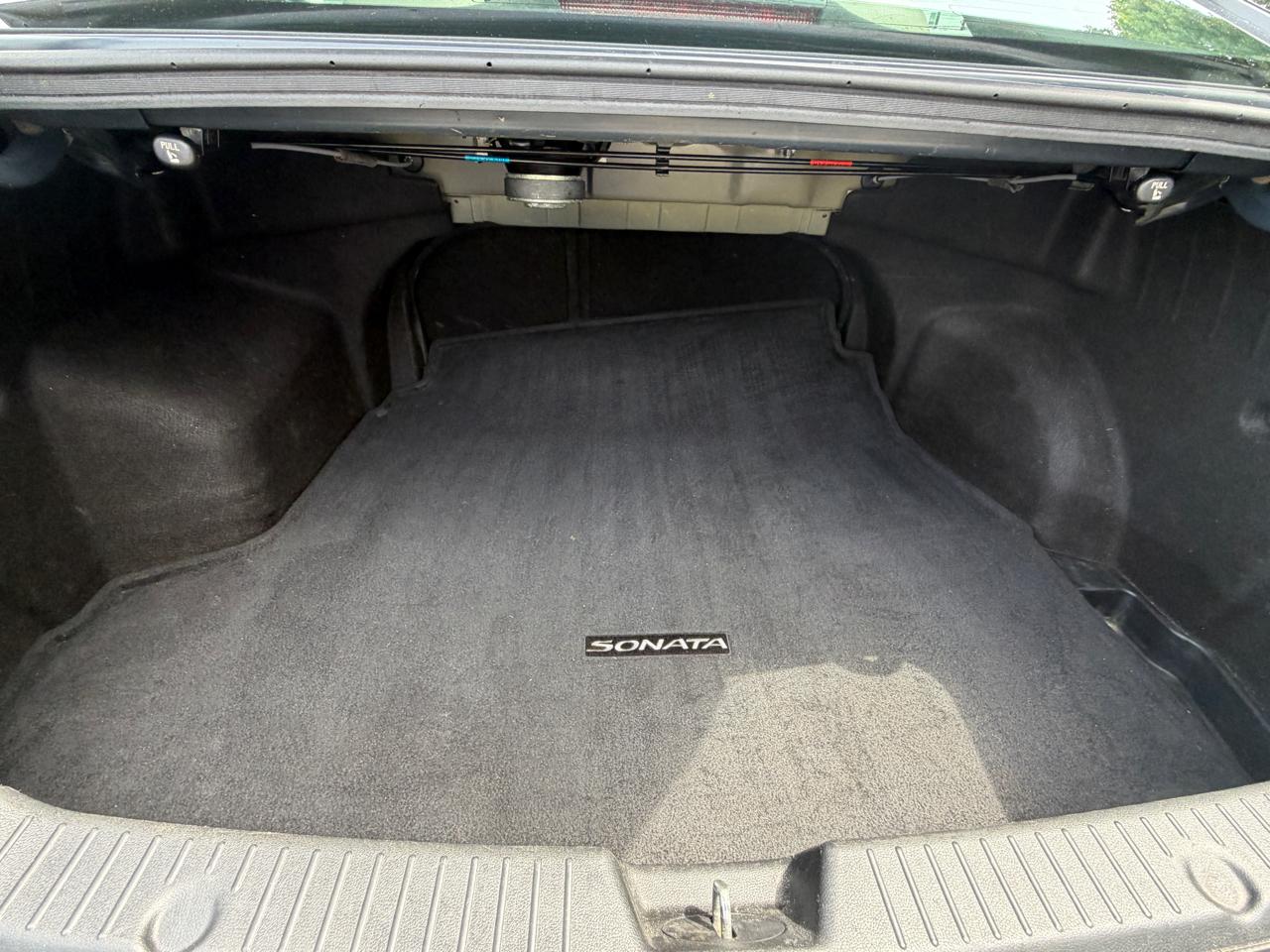 Hyundai Sonata 4dr Sdn 2.4L Auto Limited PZEV 2013
