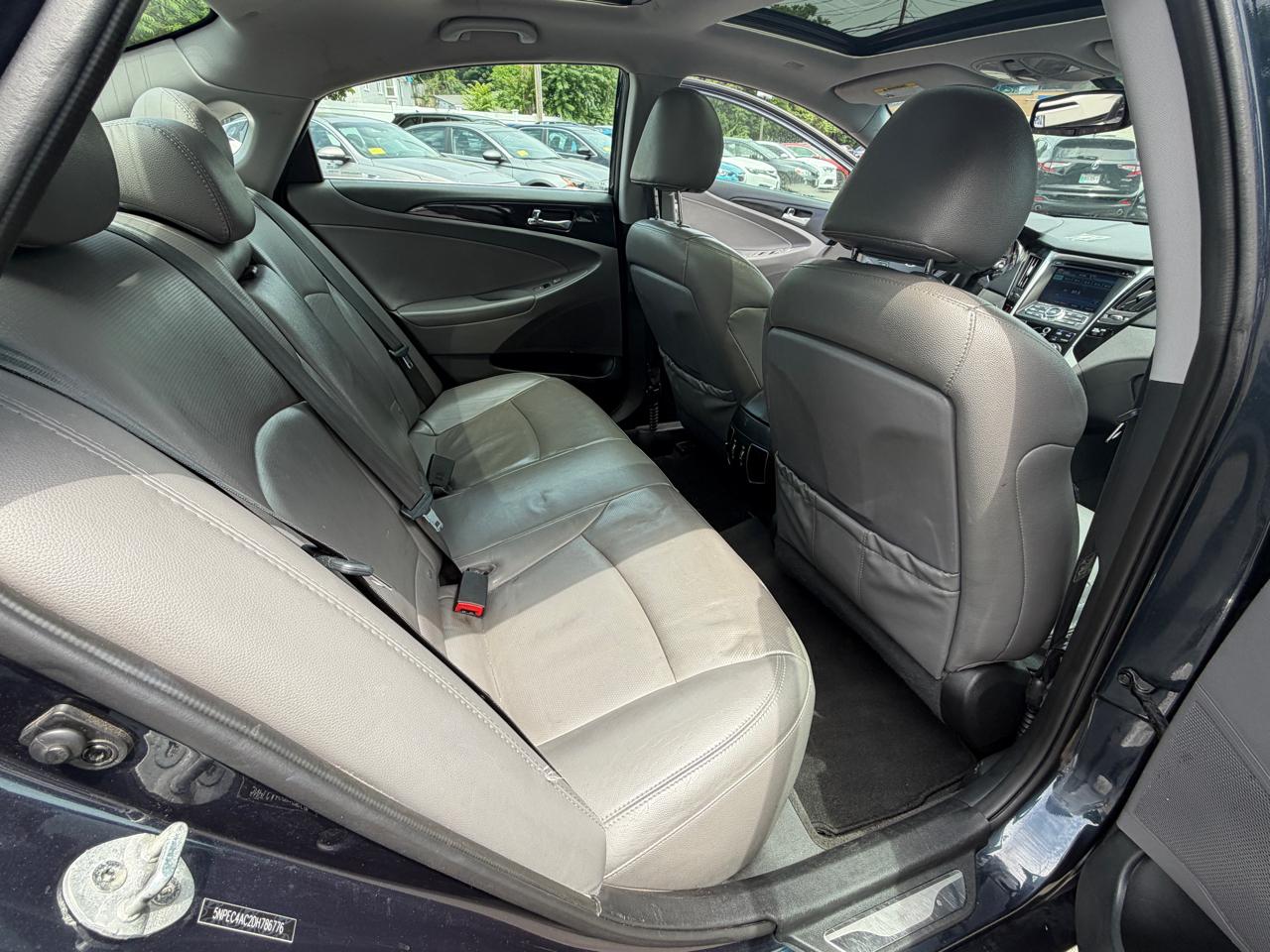 Hyundai Sonata 4dr Sdn 2.4L Auto Limited PZEV 2013