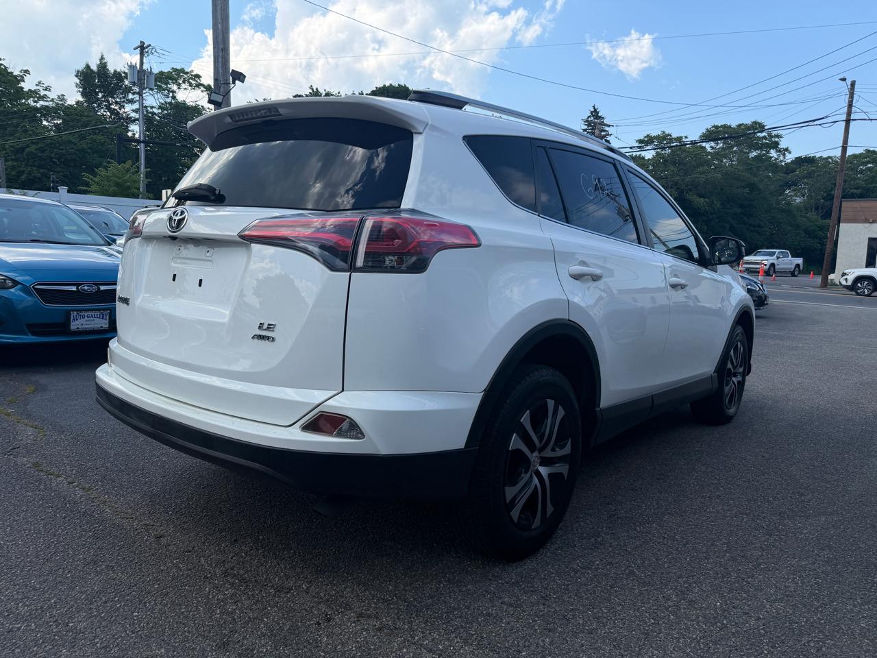 Toyota RAV4  2017