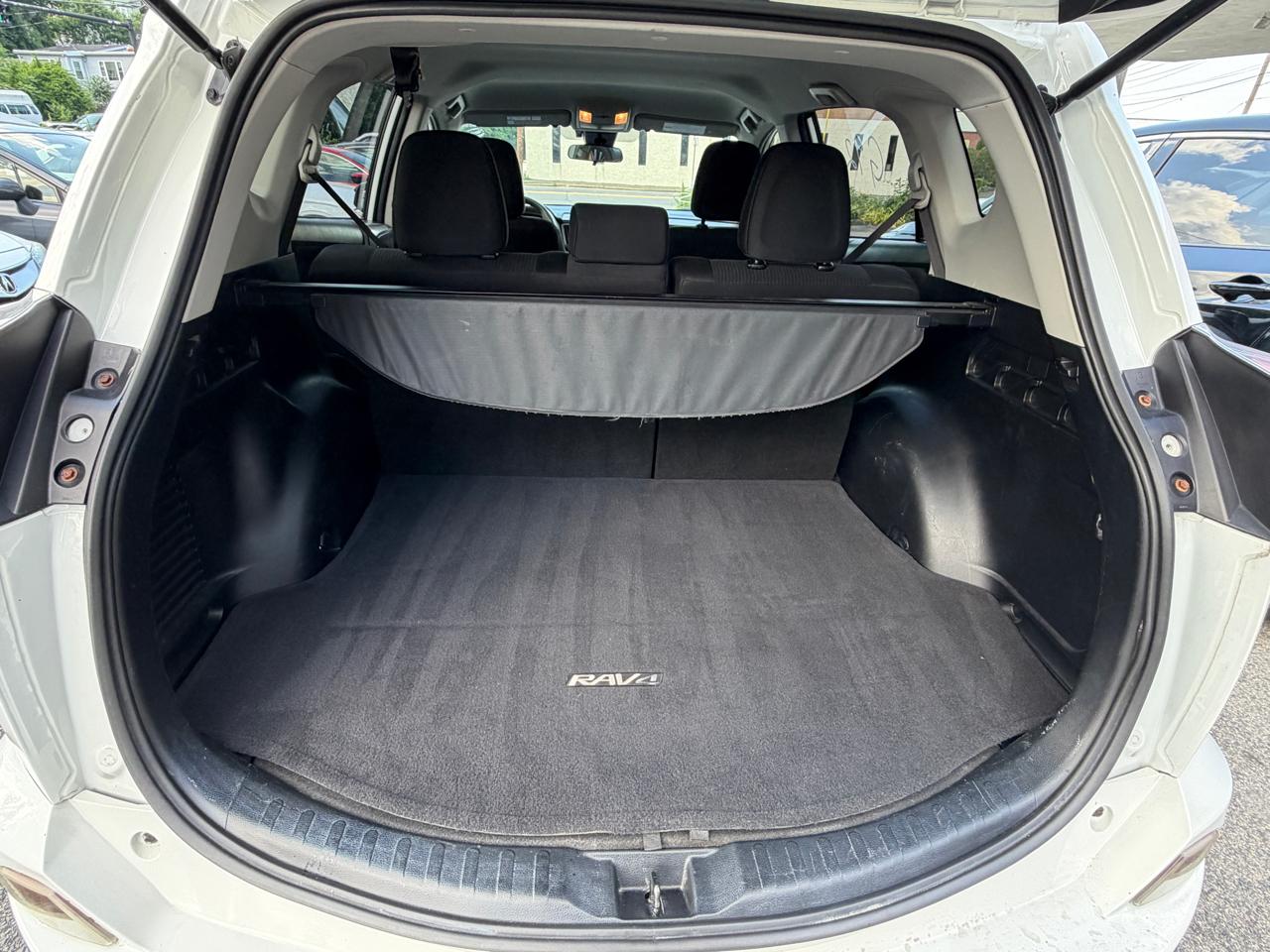Toyota RAV4  2017