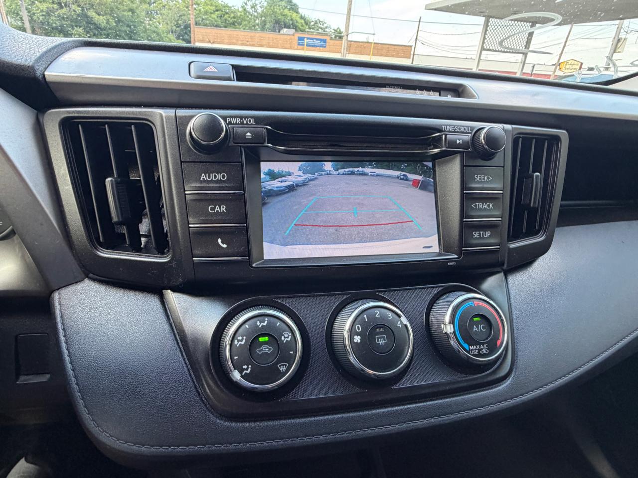 Toyota RAV4  2017
