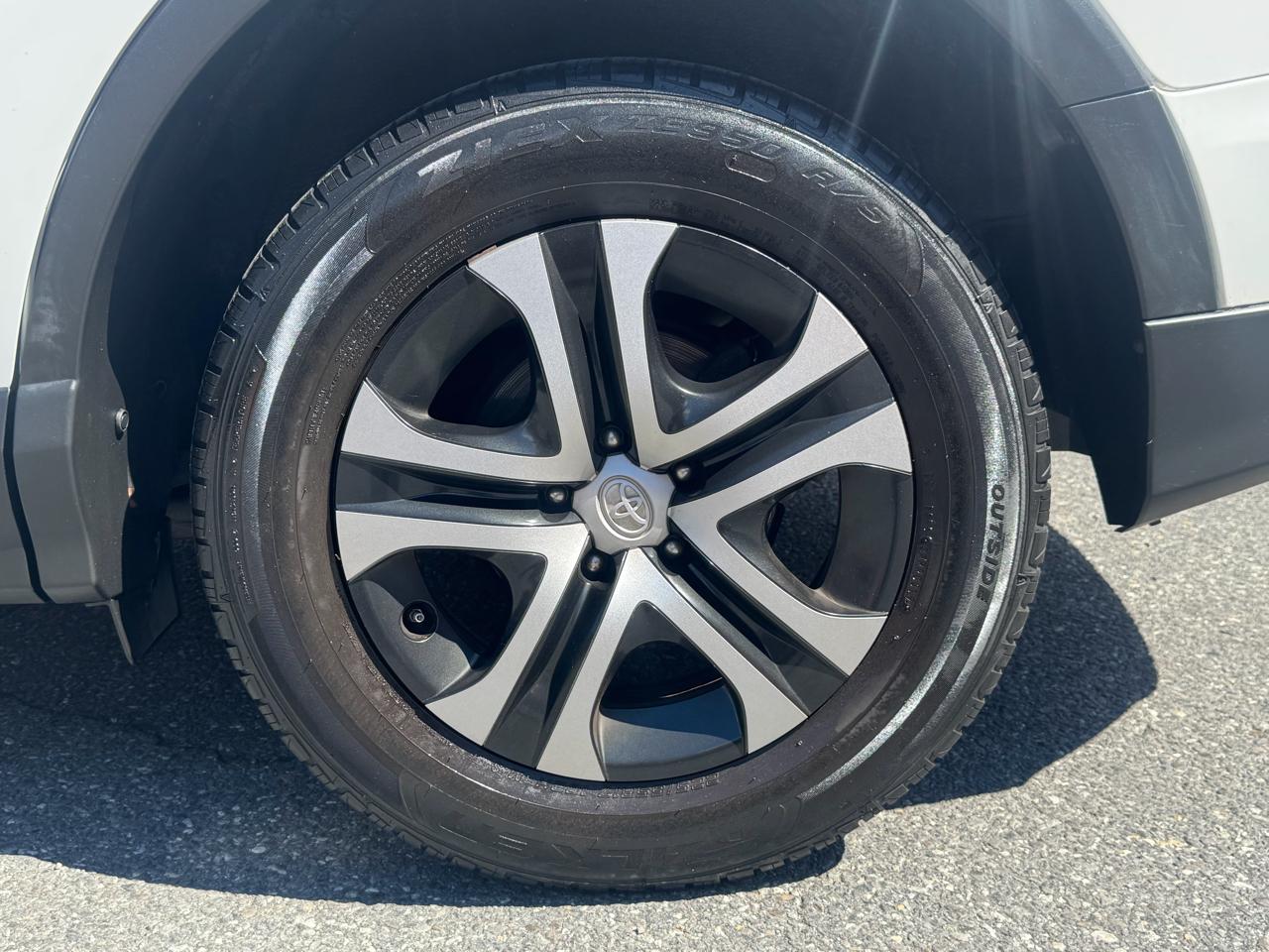 Toyota RAV4  2017