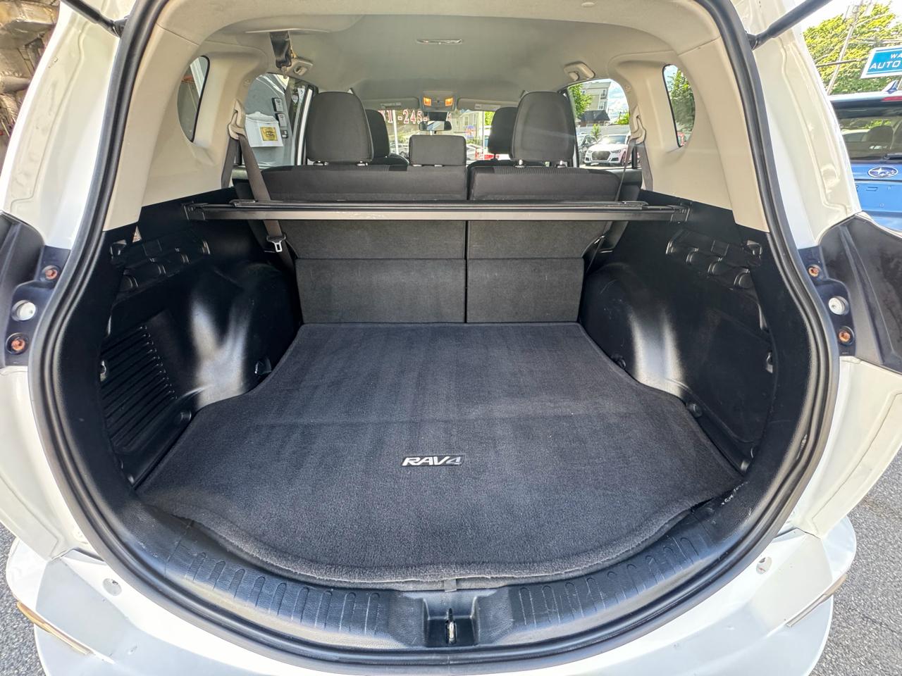 Toyota RAV4  2017