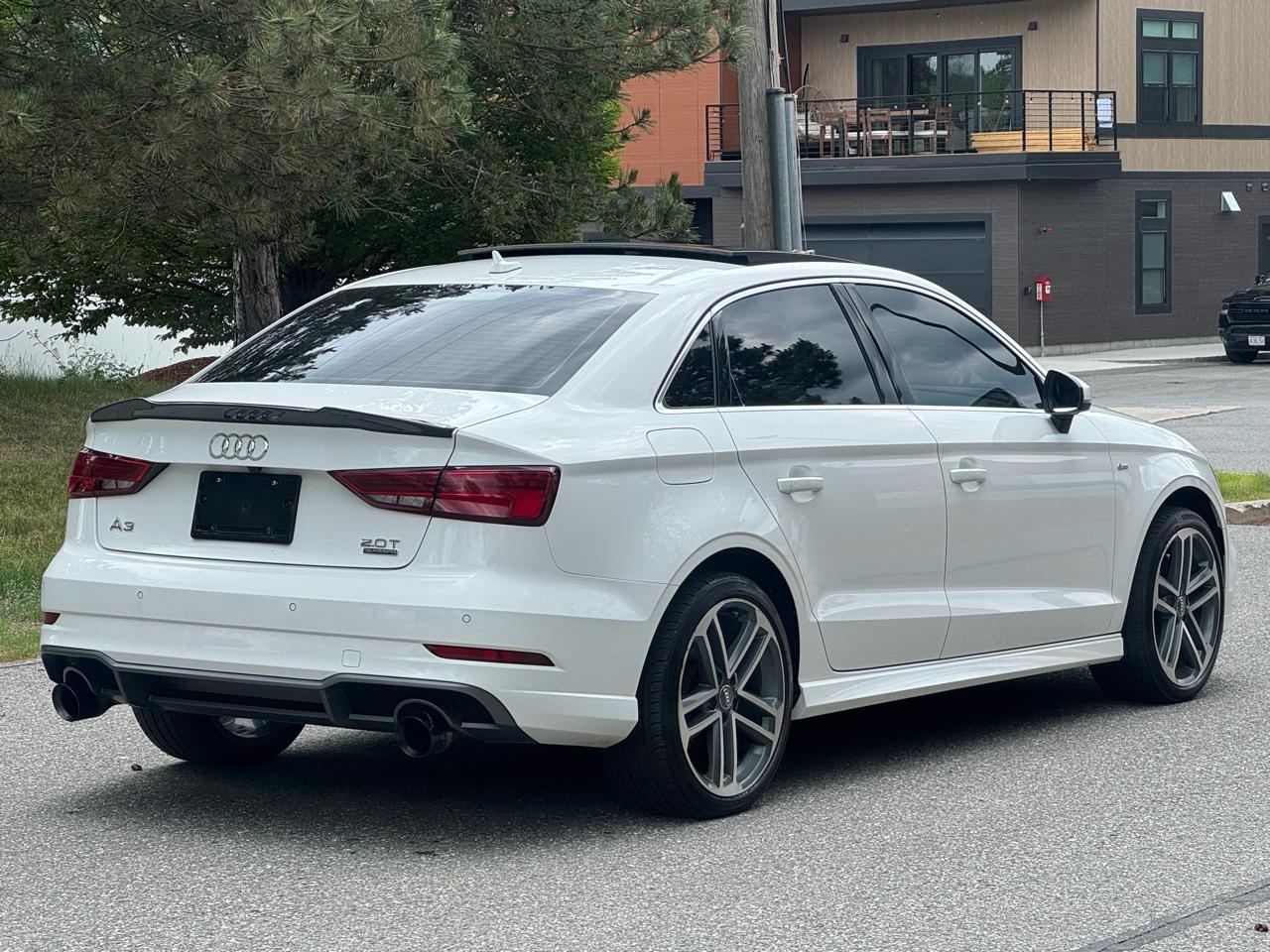 Audi A3 Sedan 2.0 TFSI Tech Premium Plus quattro AWD 2018