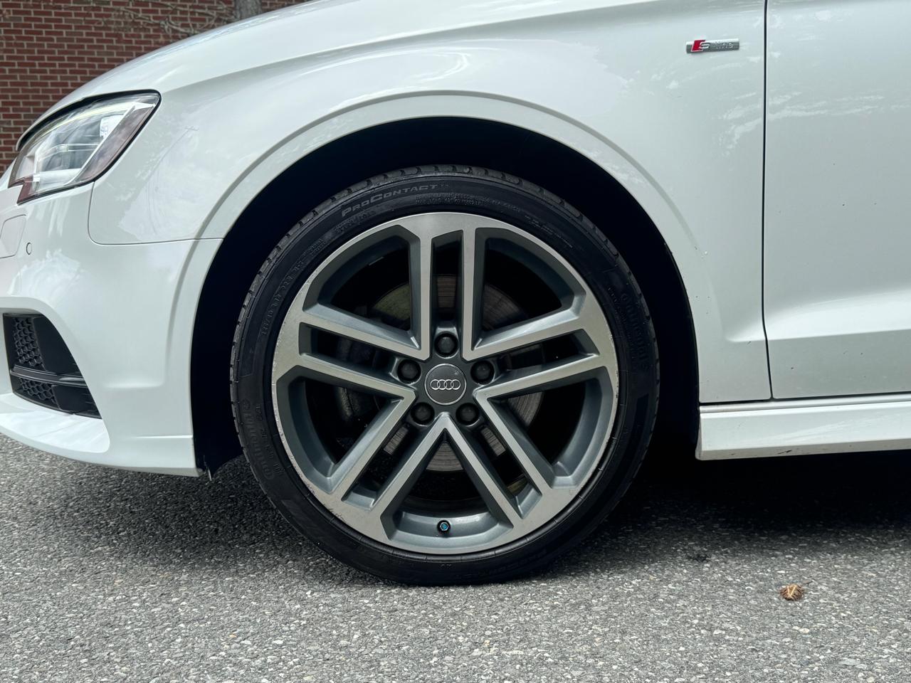 Audi A3 Sedan 2.0 TFSI Tech Premium Plus quattro AWD 2018