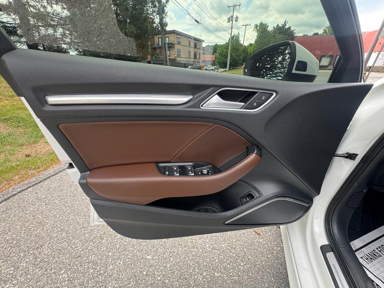 Audi A3 Sedan 2.0 TFSI Tech Premium Plus quattro AWD 2018