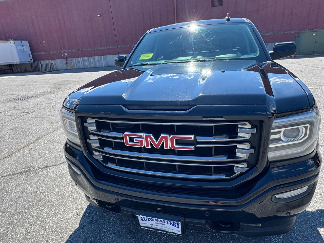 GMC Sierra 1500 4WD Crew Cab 143.5" SLT 2018