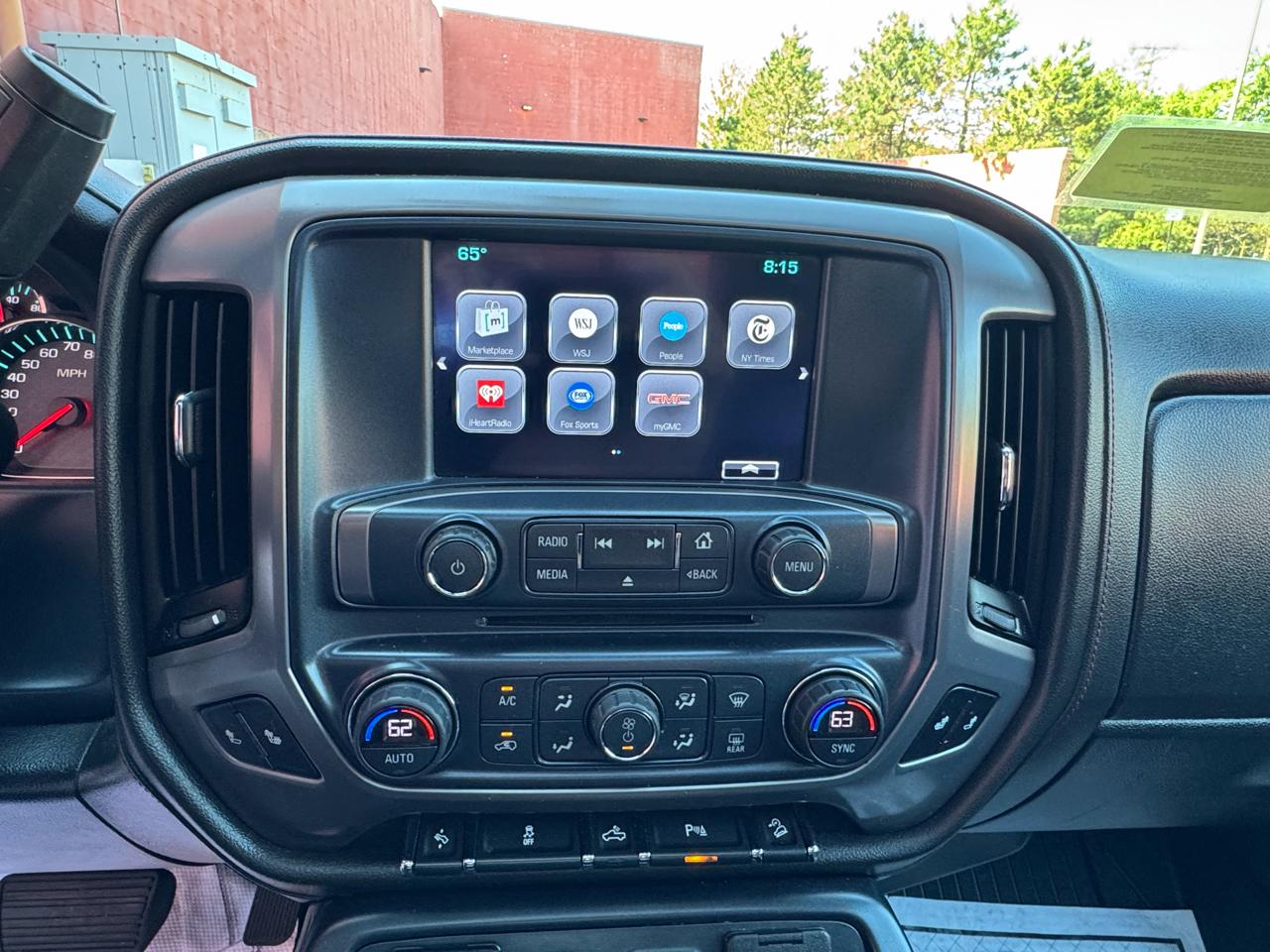 GMC Sierra 1500 4WD Crew Cab 143.5" SLT 2018