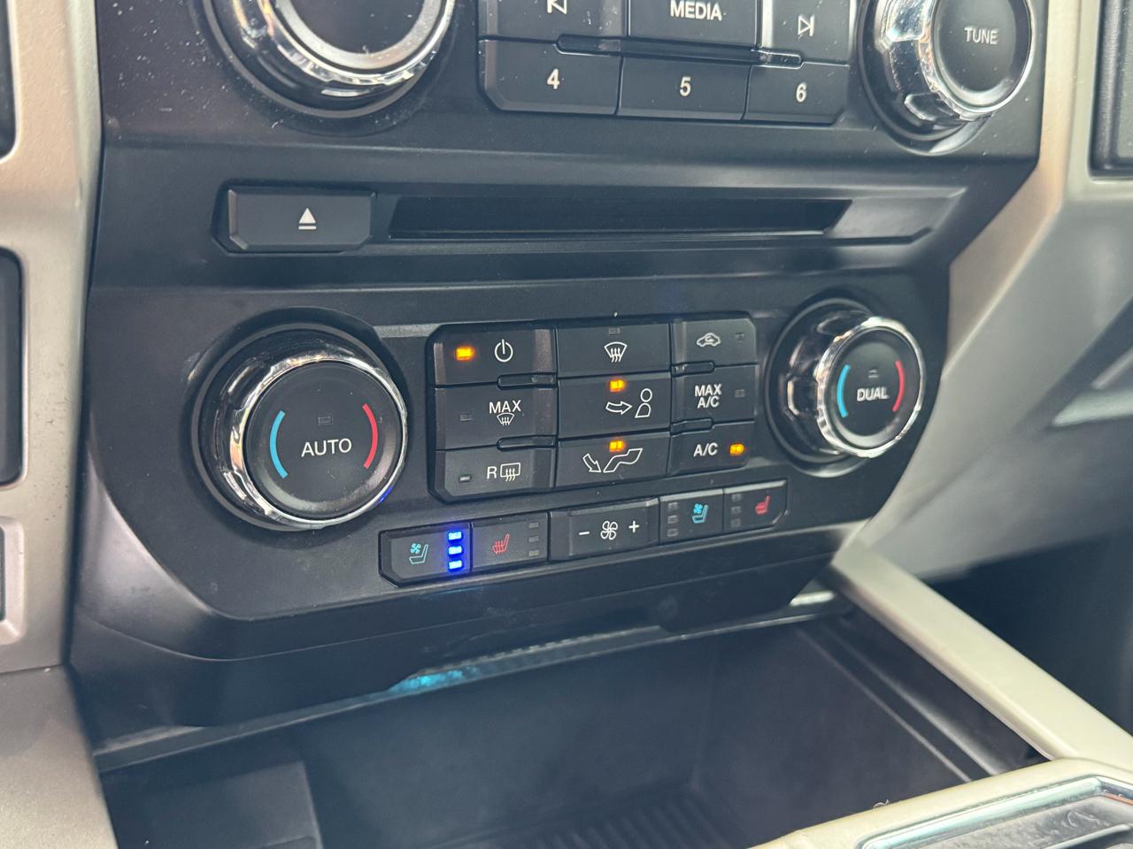 Ford F-150 Lariat 4WD SuperCrew 5.5' Box 2018