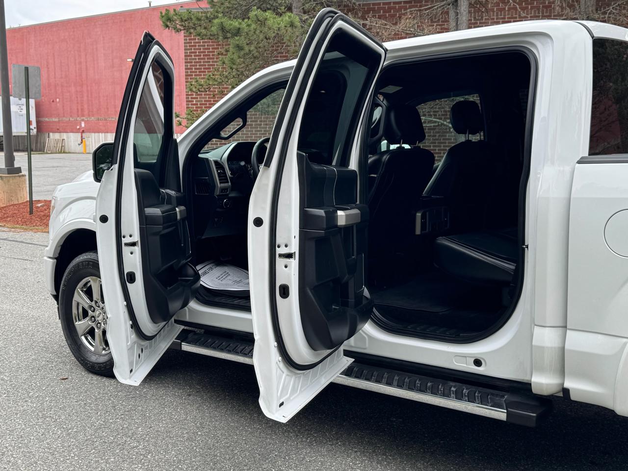 Ford F-150 Lariat 4WD SuperCrew 5.5' Box 2018