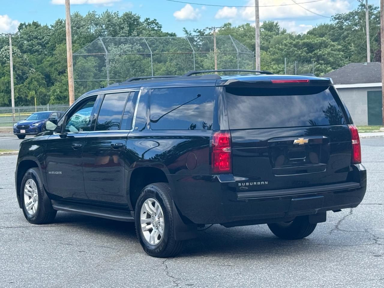 Chevrolet Suburban  2018