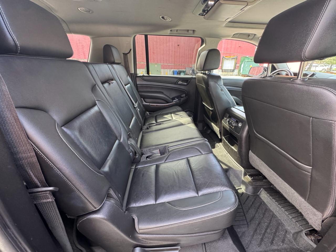 Chevrolet Suburban  2018