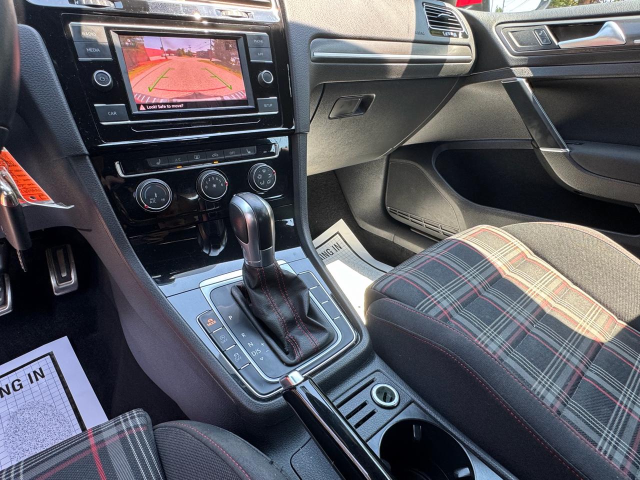 Volkswagen Golf GTI 2.0T S DSG 2019