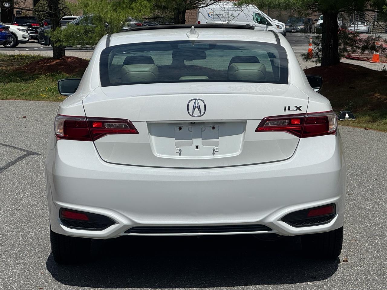 Acura ILX 4dr Sdn w/Premium Pkg 2016