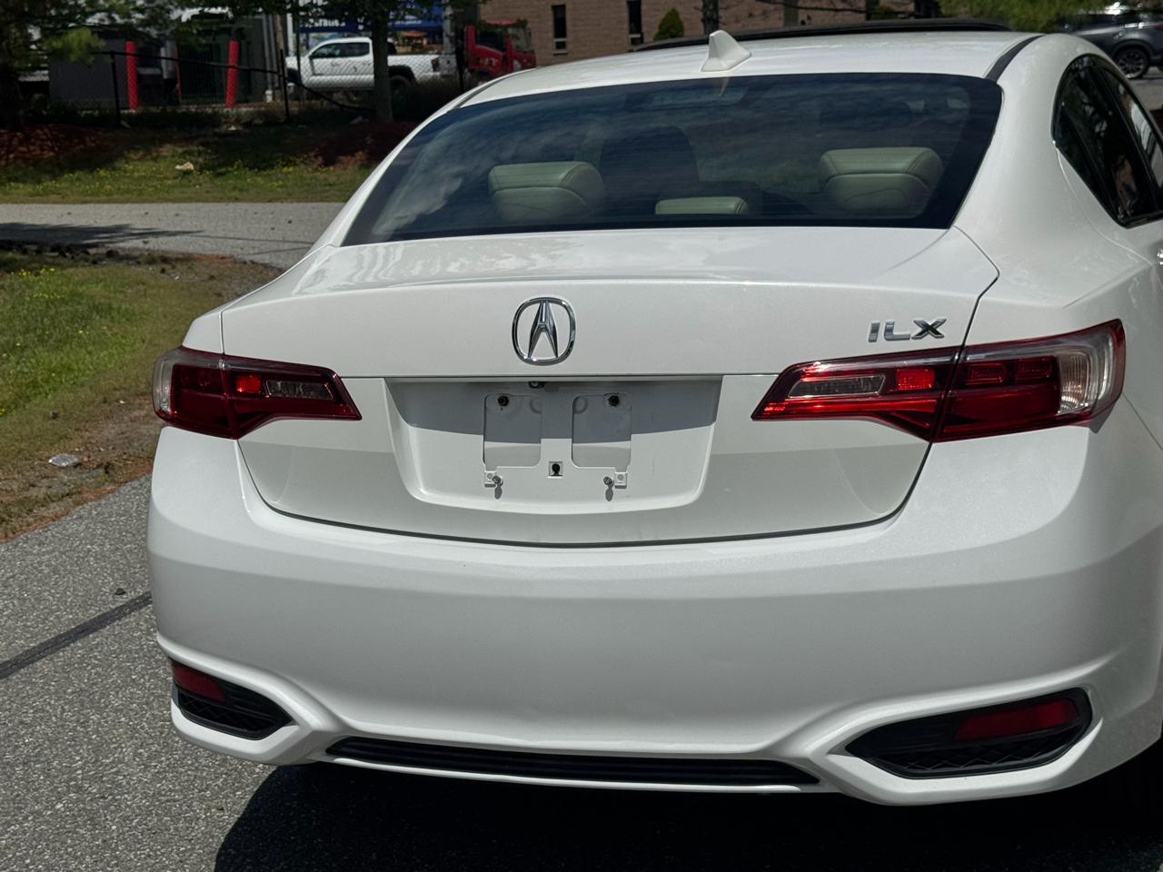 Acura ILX 4dr Sdn w/Premium Pkg 2016