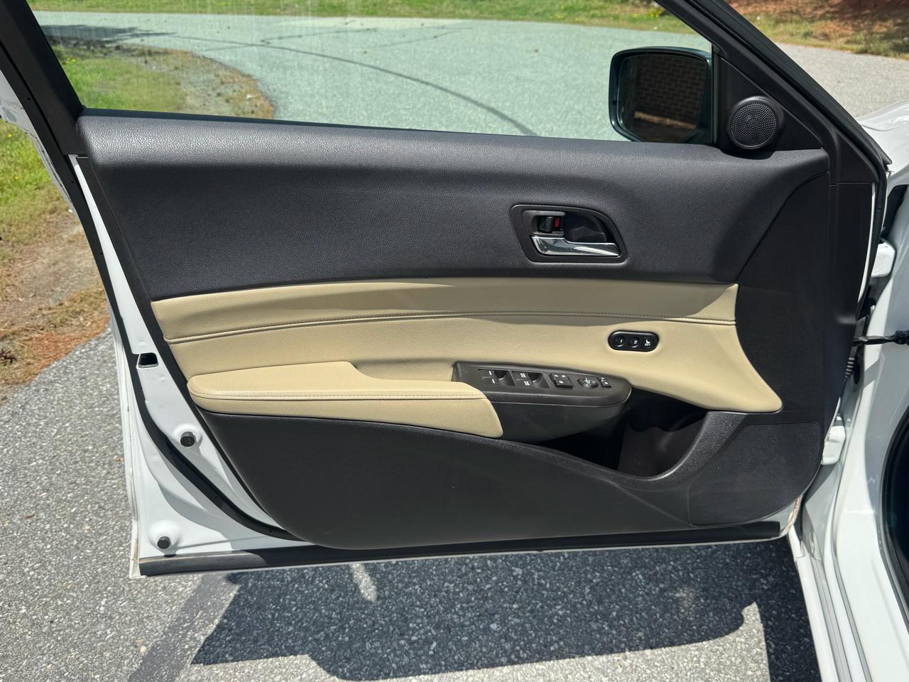 Acura ILX 4dr Sdn w/Premium Pkg 2016
