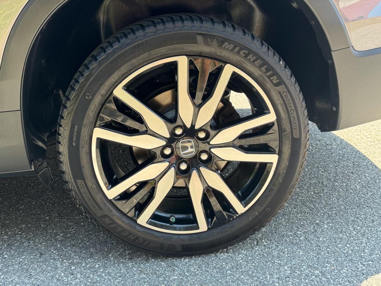 Honda Pilot Touring 7-Passenger AWD 2019