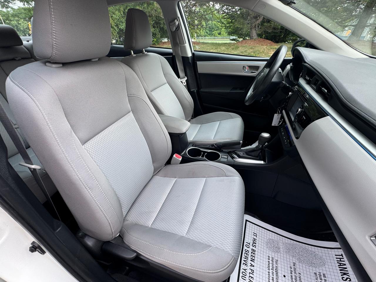 Toyota Corolla 4dr Sdn CVT LE (Natl) 2016