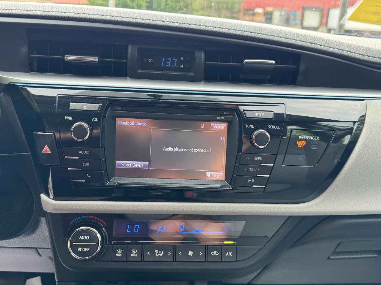 Toyota Corolla 4dr Sdn CVT LE (Natl) 2016