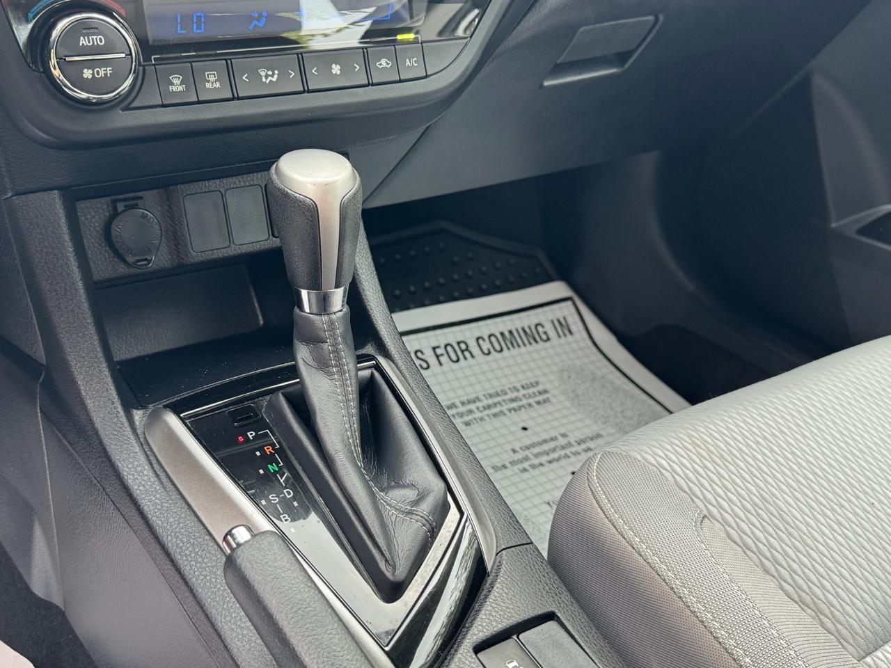 Toyota Corolla 4dr Sdn CVT LE (Natl) 2016
