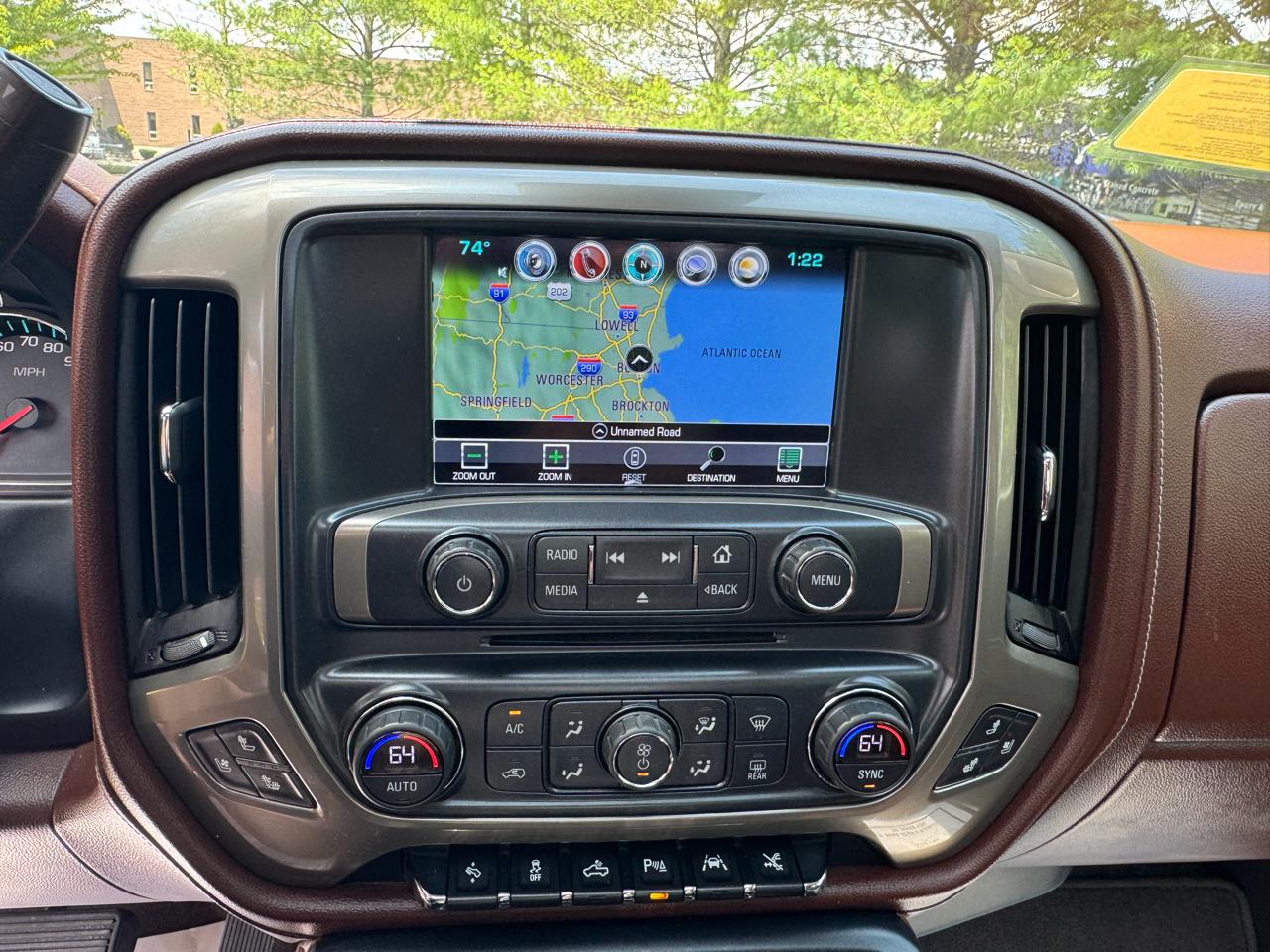 Chevrolet Silverado 1500 4WD Crew Cab 143.5" High Country 2017