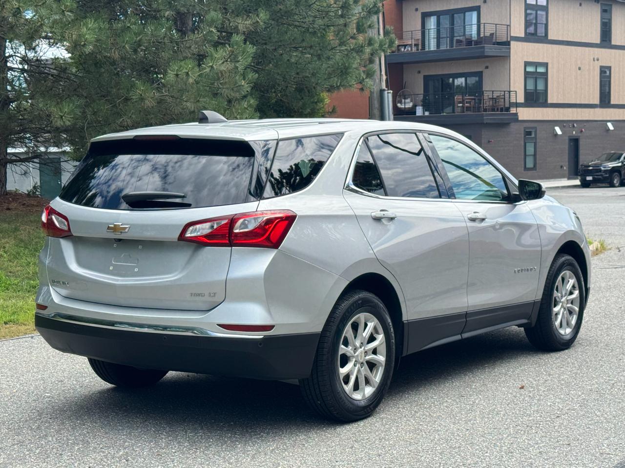 Chevrolet Equinox AWD 4dr LT w/1LT 2019