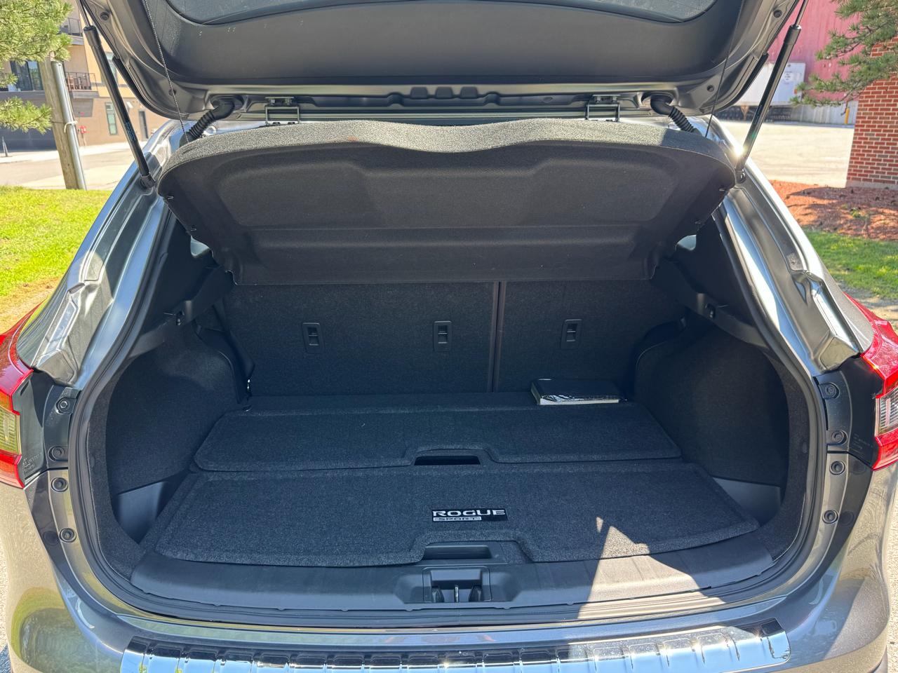 Nissan Rogue Sport FWD SV 2022